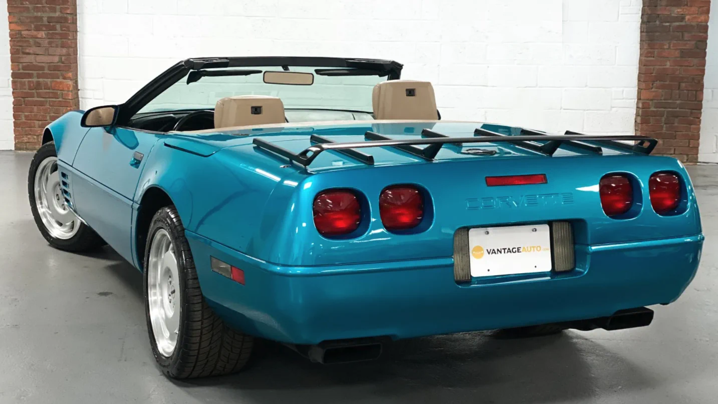Corvette Generations/C4/C4 1992 Rear.webp